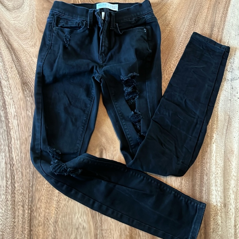 Mudd juniors black low rise skinny jeans. Flex stretch. Size 0.